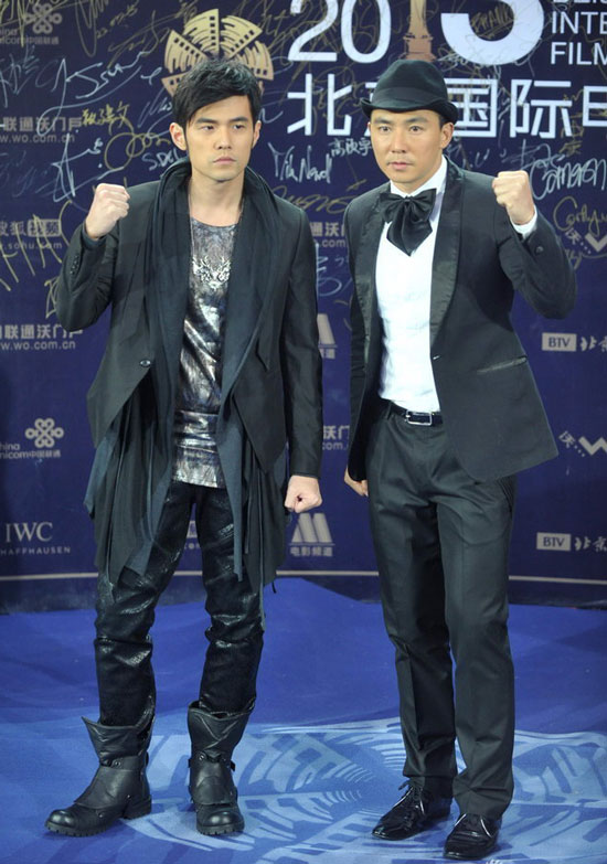 侧面蹭伤害 侧面蹭伤害